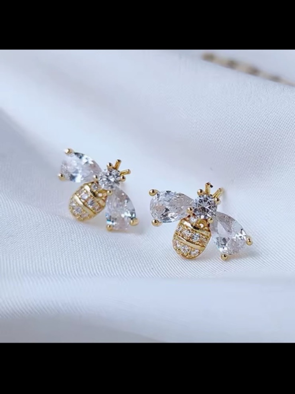 Clear crystal with gold plated cute small bee studs #380